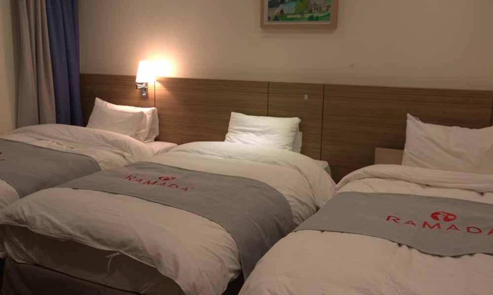 Ramada Taebaek Hotel Room photo