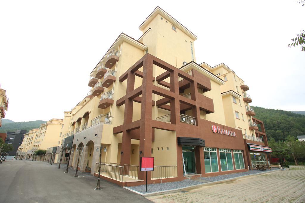 Ramada Taebaek Hotel Exterior photo