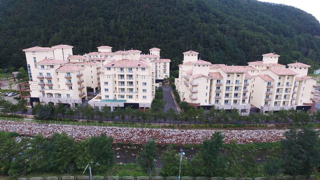 Ramada Taebaek Hotel Exterior photo